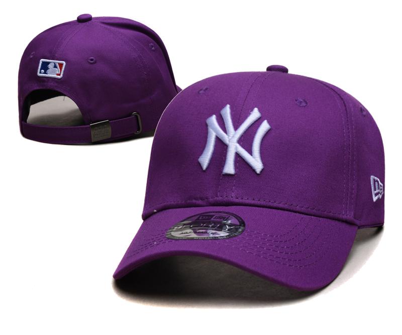 New Era New York Yankees 9FORTY Adjustable Cap in Purple/White.
