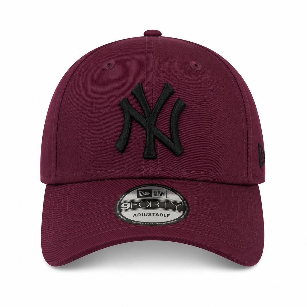 New Era New York Yankees 9FORTY Adjustable Cap in Burgundy /Black