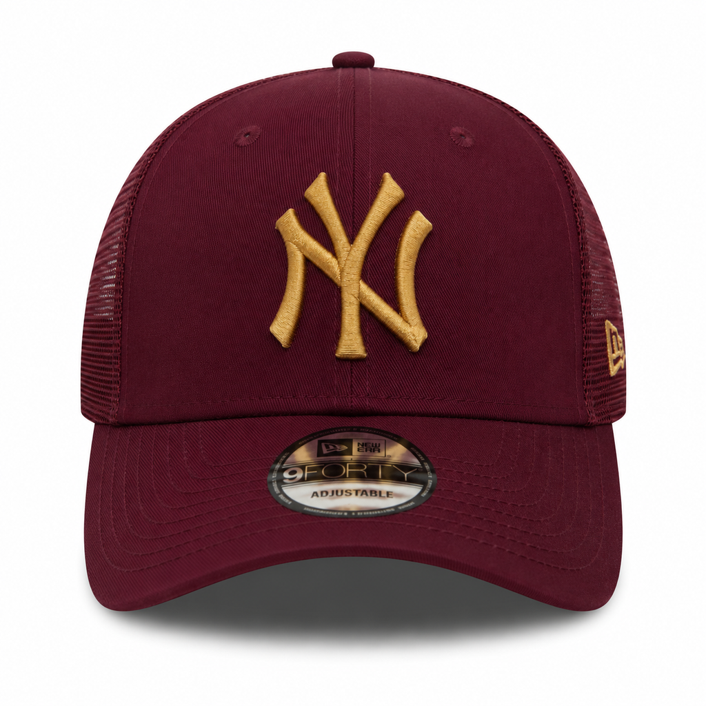 New Era New York Yankees 9FORTY Clean Trucker Cap in Burgundy(Cardinal) and Gold.