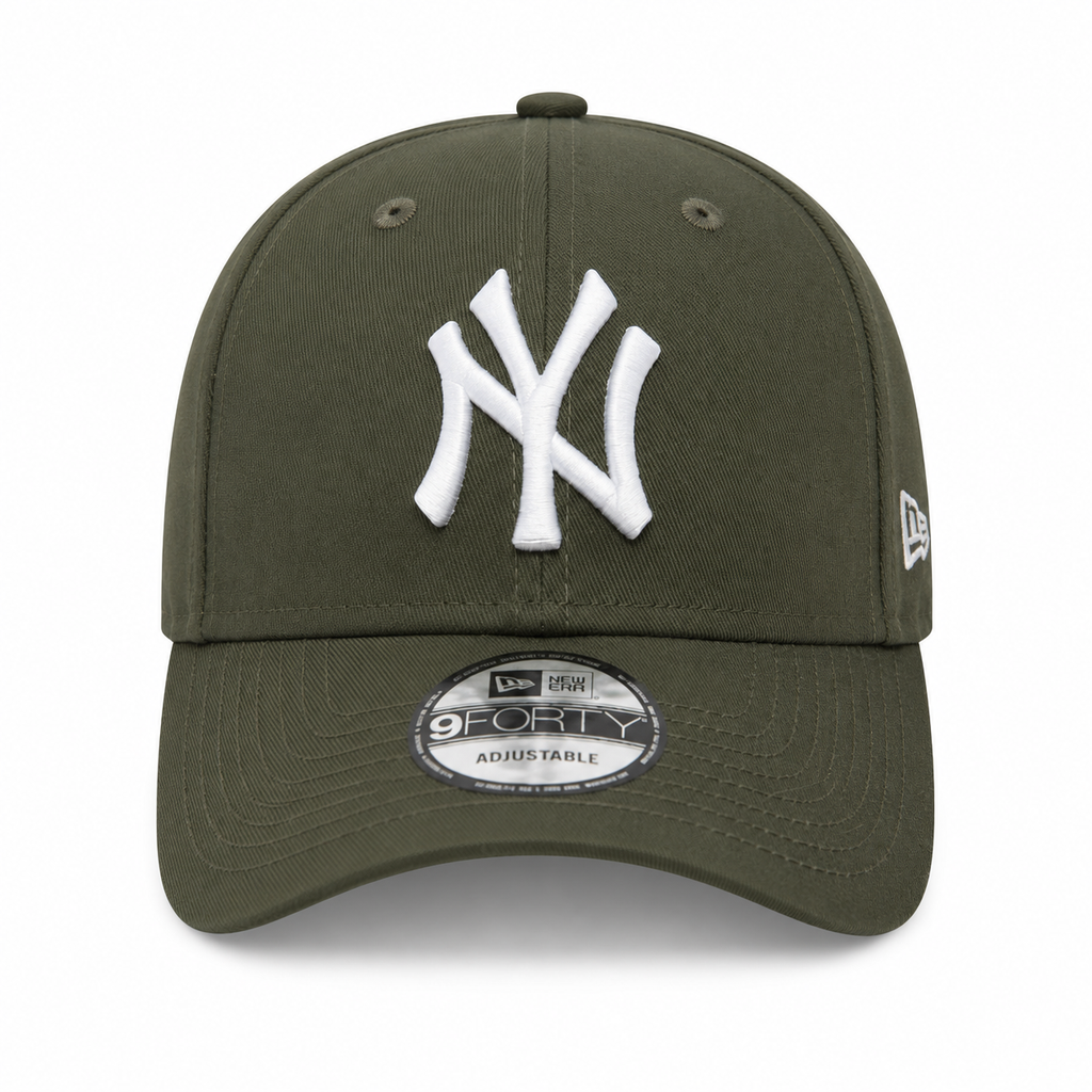 New Era New York Yankees 9FORTY Adjustable Cap in Olive/White